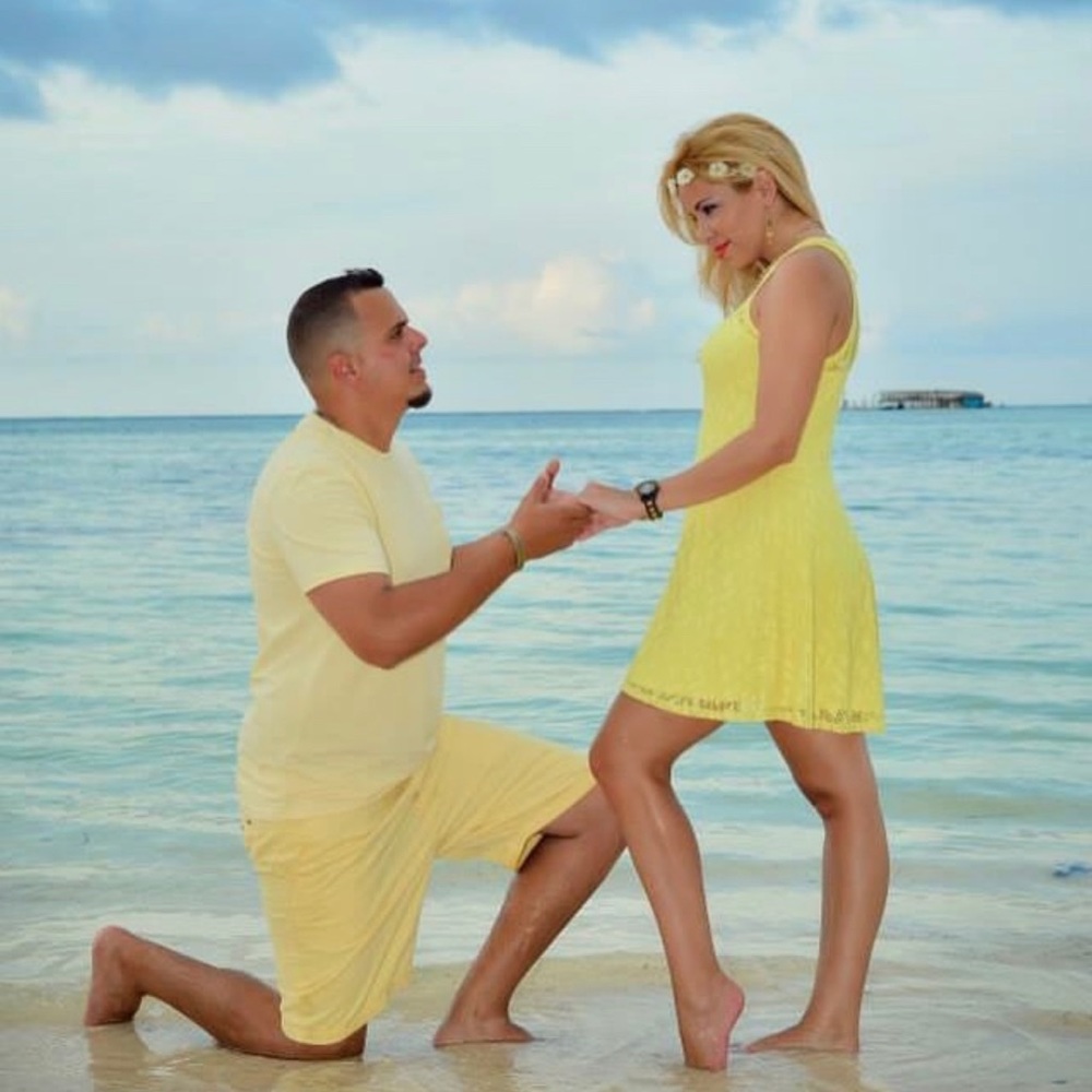 Material girl Yellow dress